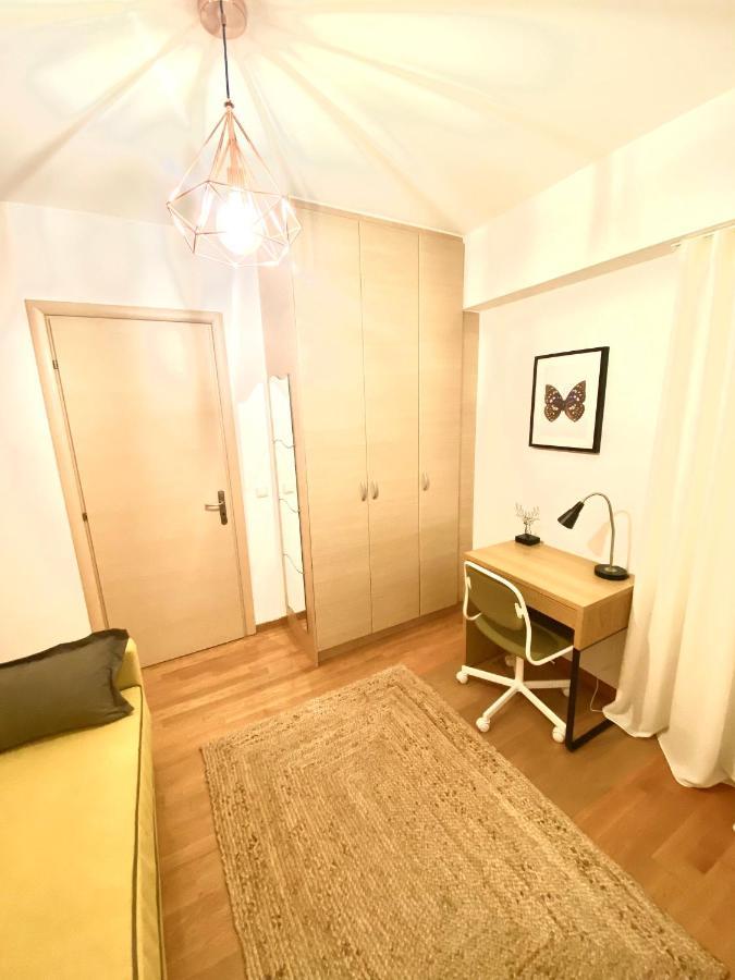 פיראוס Little John Luxury Apartment מראה חיצוני תמונה