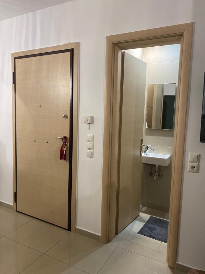 פיראוס Little John Luxury Apartment מראה חיצוני תמונה
