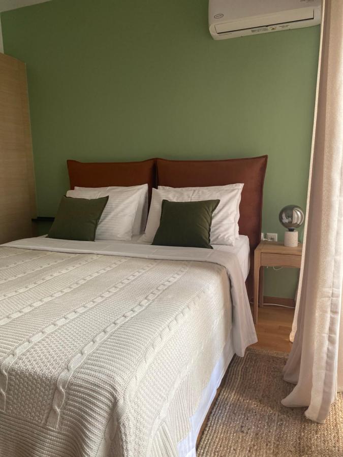 פיראוס Little John Luxury Apartment מראה חיצוני תמונה