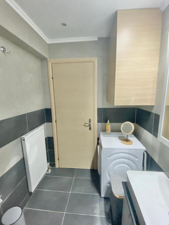 פיראוס Little John Luxury Apartment מראה חיצוני תמונה