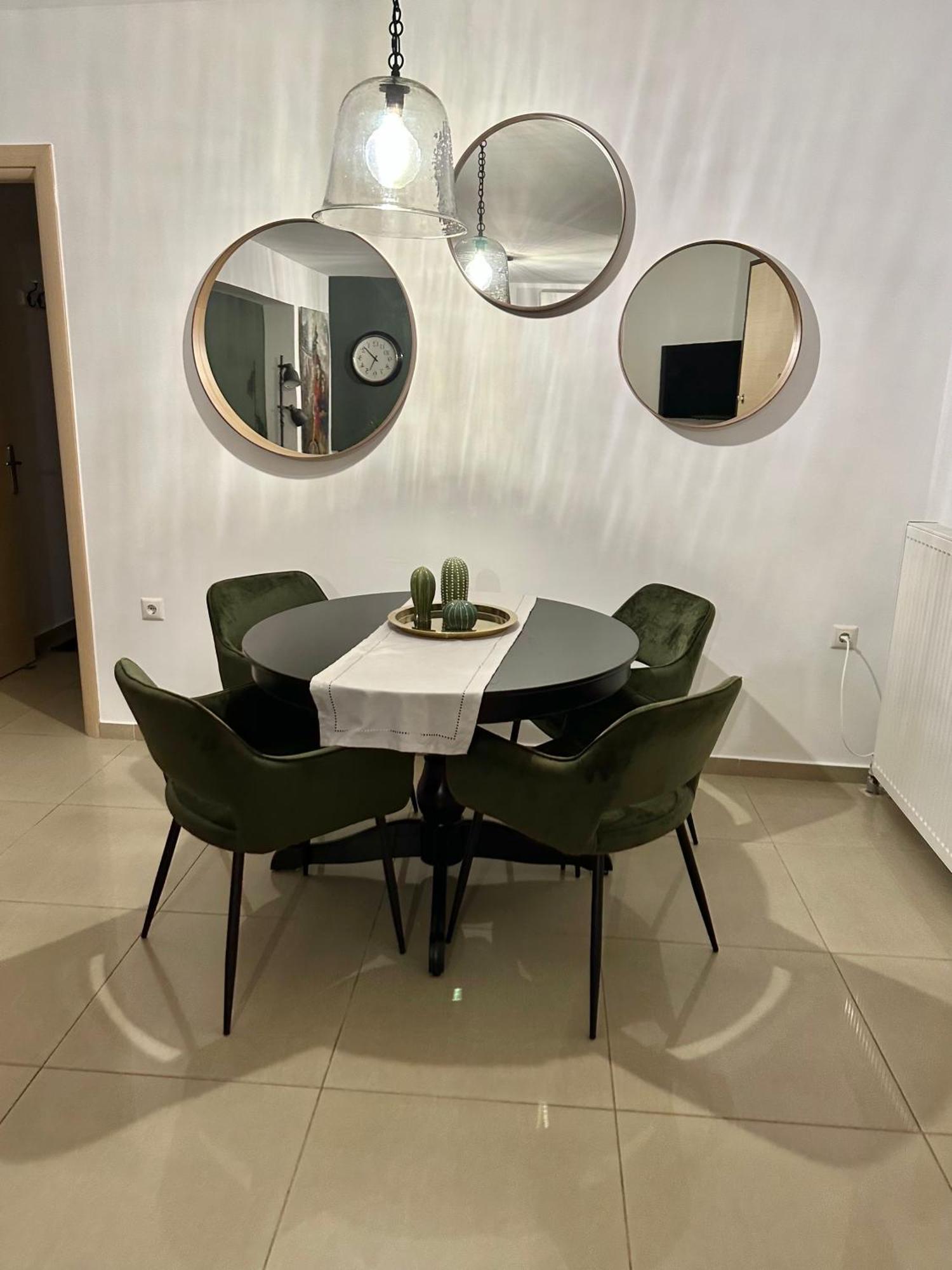 פיראוס Little John Luxury Apartment מראה חיצוני תמונה